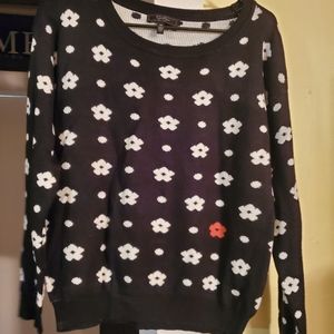 M Jessica Simpson sweater..